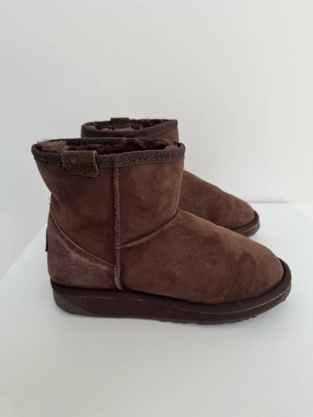 EMU‎ Australia Mini Unisex Chocolate Brown Boots, Men's Size 5/Women's Size 6